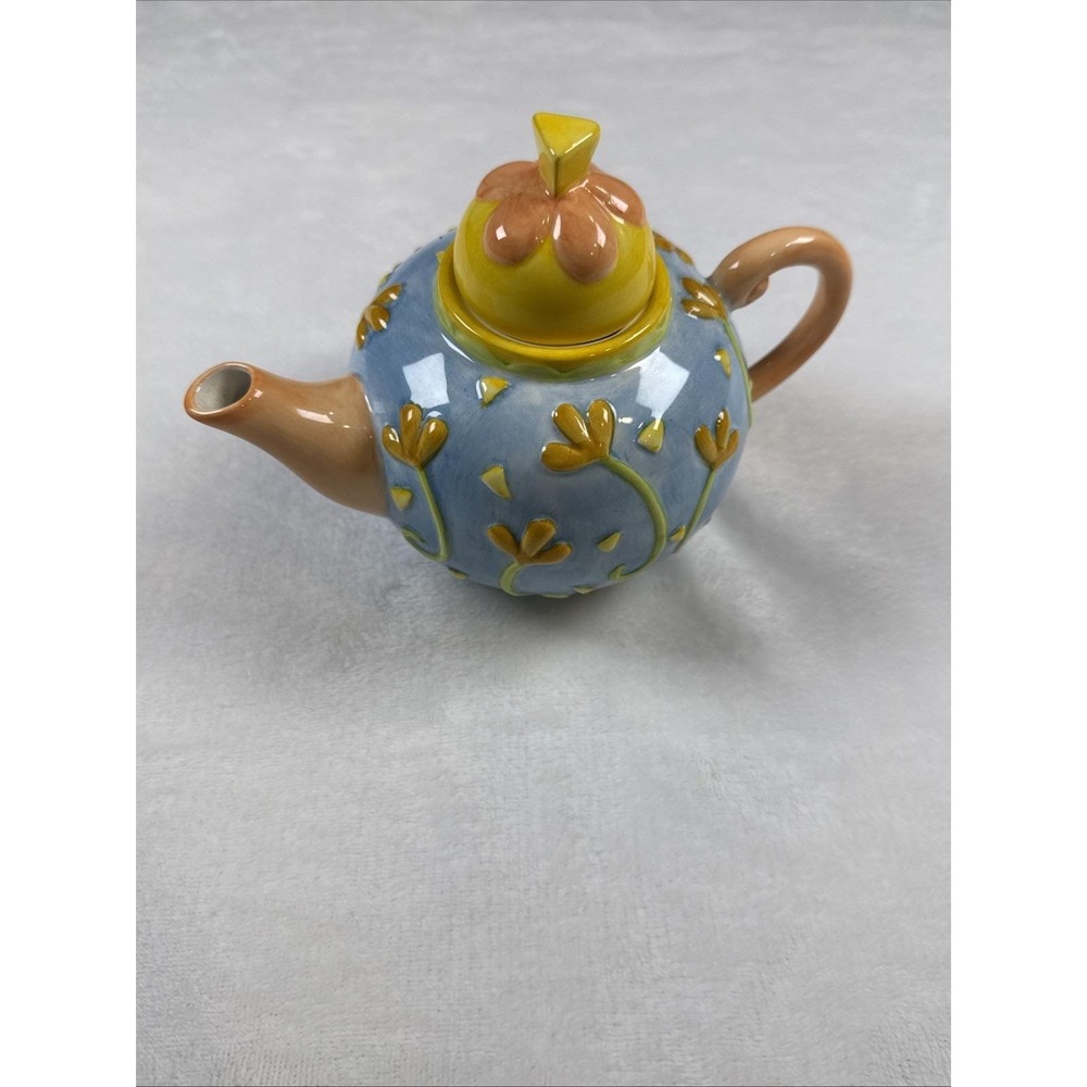 Oneida by Russ Mini Teapot Handpainted Blue Yellow Floral Whimsical Collectable